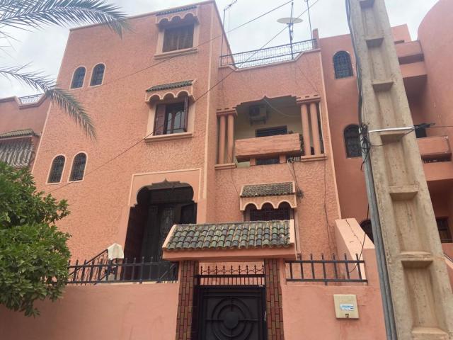 Villa à vendre bien située à Marrakech Semlalia, Assif, Issil