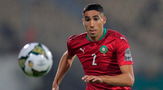 حكيمي مع المنتخب المغربي
